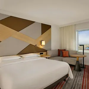 Отель Sheraton Amsterdam Airport And Conference Center, Схипхол